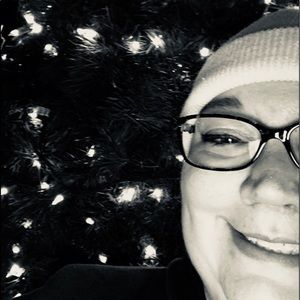 Meet your Posher, Davida